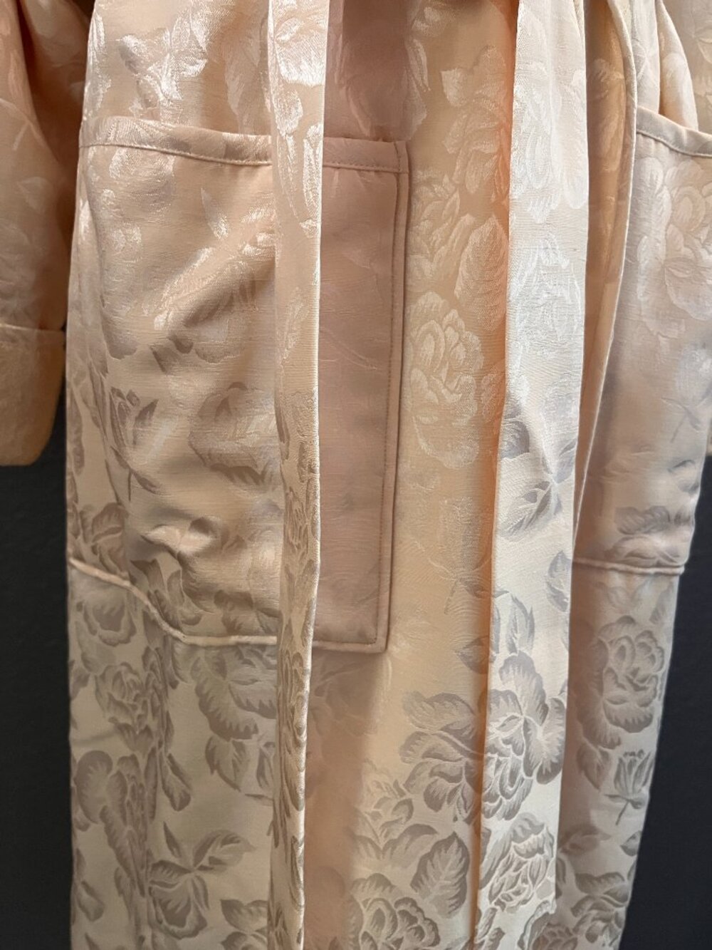 VINTAGE VICTORIA'S SECRET GOLD LABEL SATIN JACQUARD TERRY LINED ROBE NWOT XS/S - Picture 5 of 15
